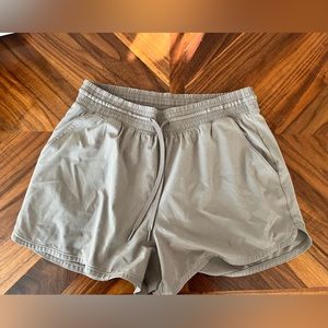 Abercrombie YPB Taupe workout short. Size L